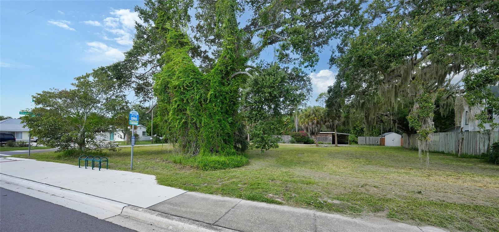 SAUNDERS V A RESUB - Land