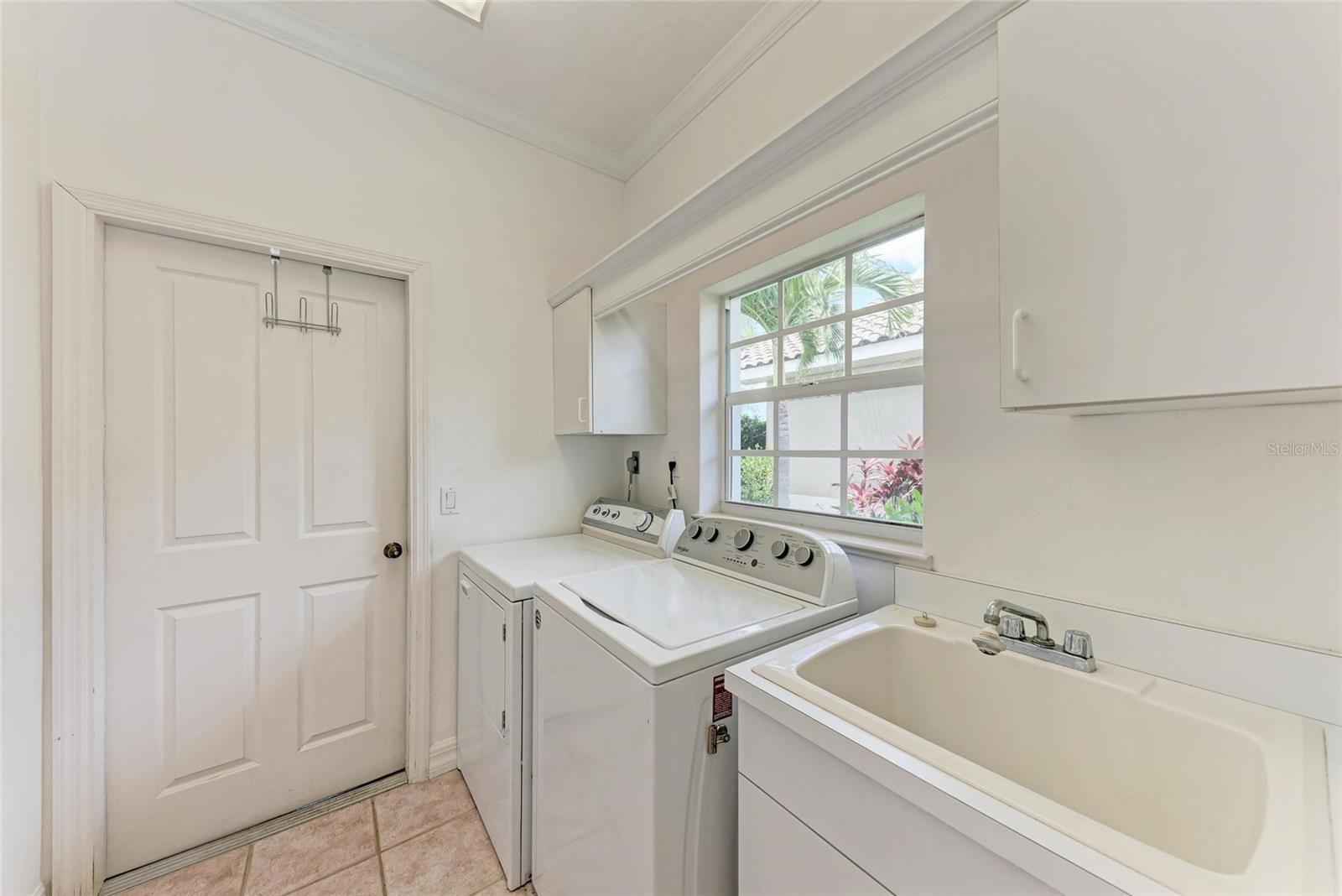 GOVERNORS GREEN - Residential