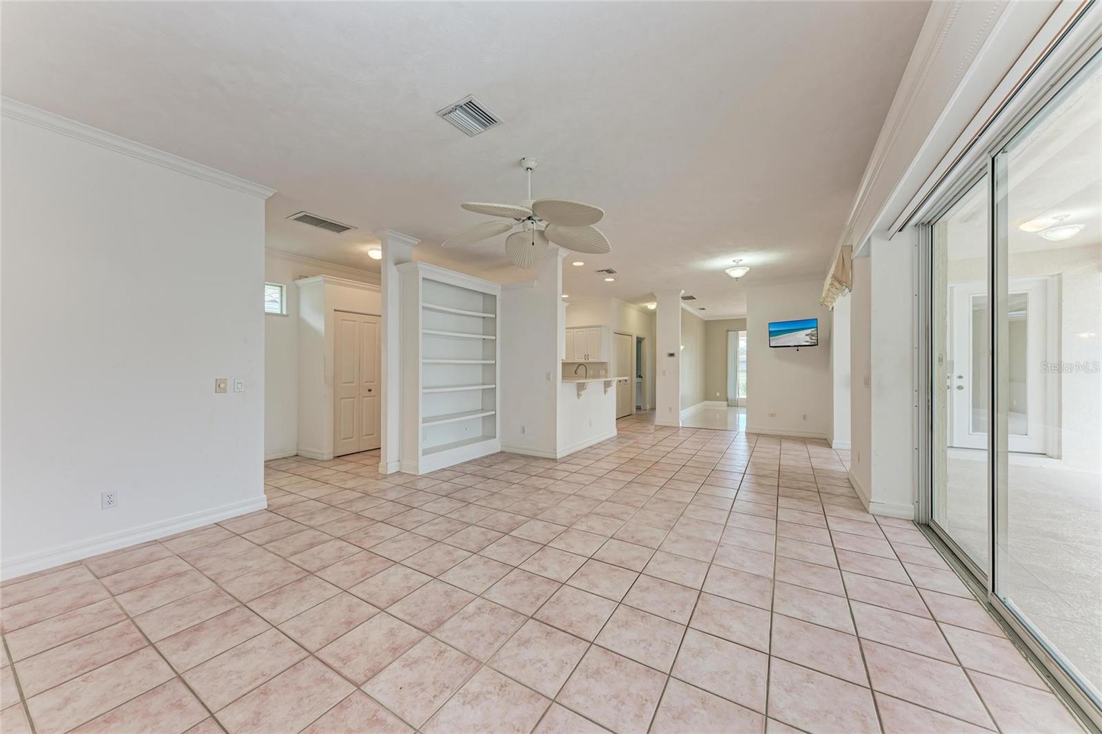 GOVERNORS GREEN - Residential