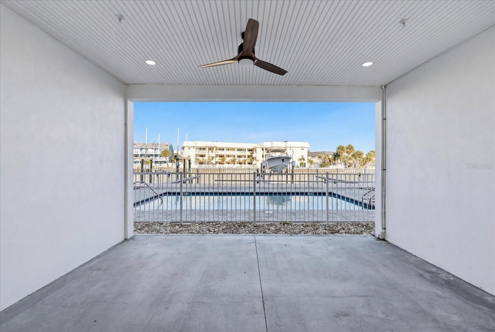 COASTAL COLLECTION TWNHMS - Residential