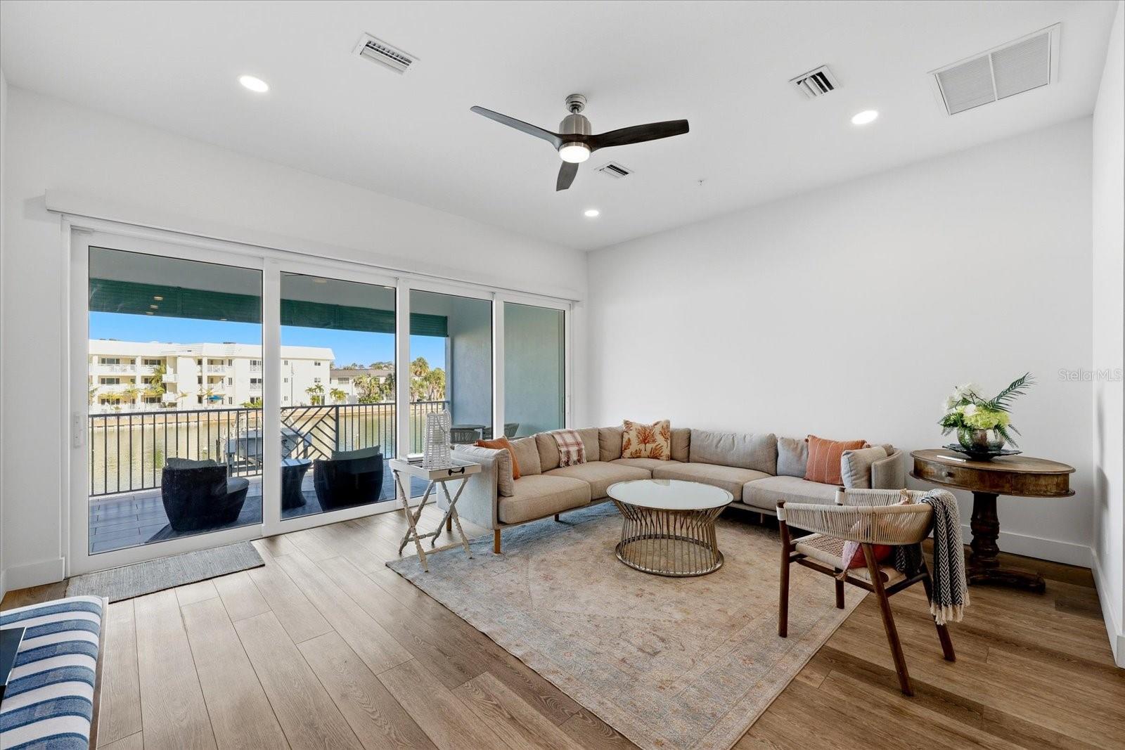 COASTAL COLLECTION TWNHMS - Residential