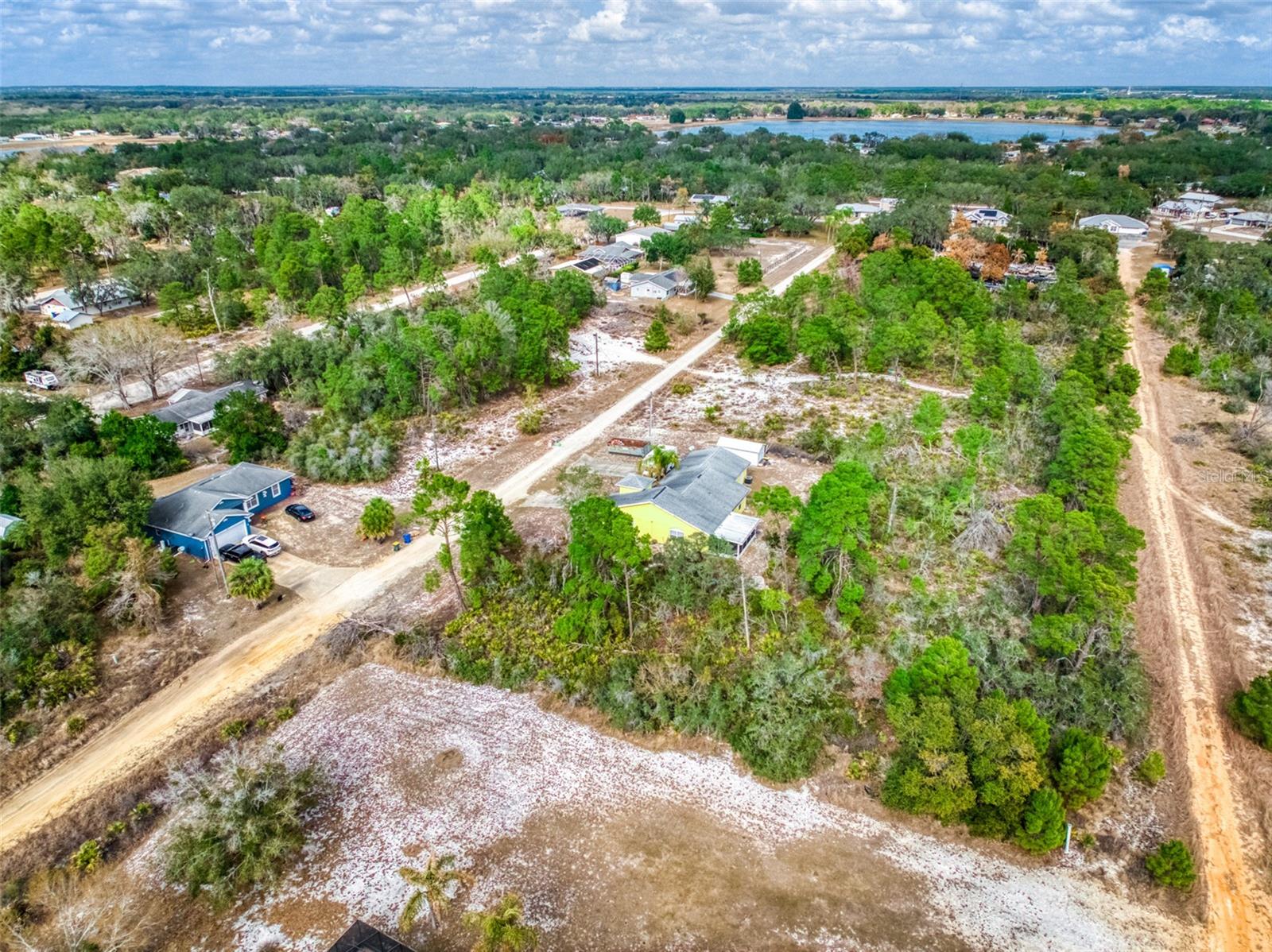 AVON PARK LAKES - Land