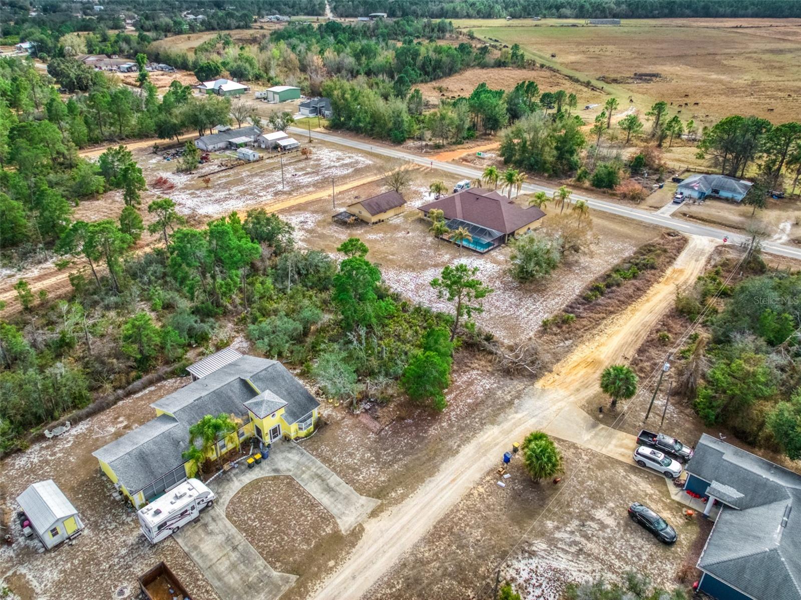 AVON PARK LAKES - Land