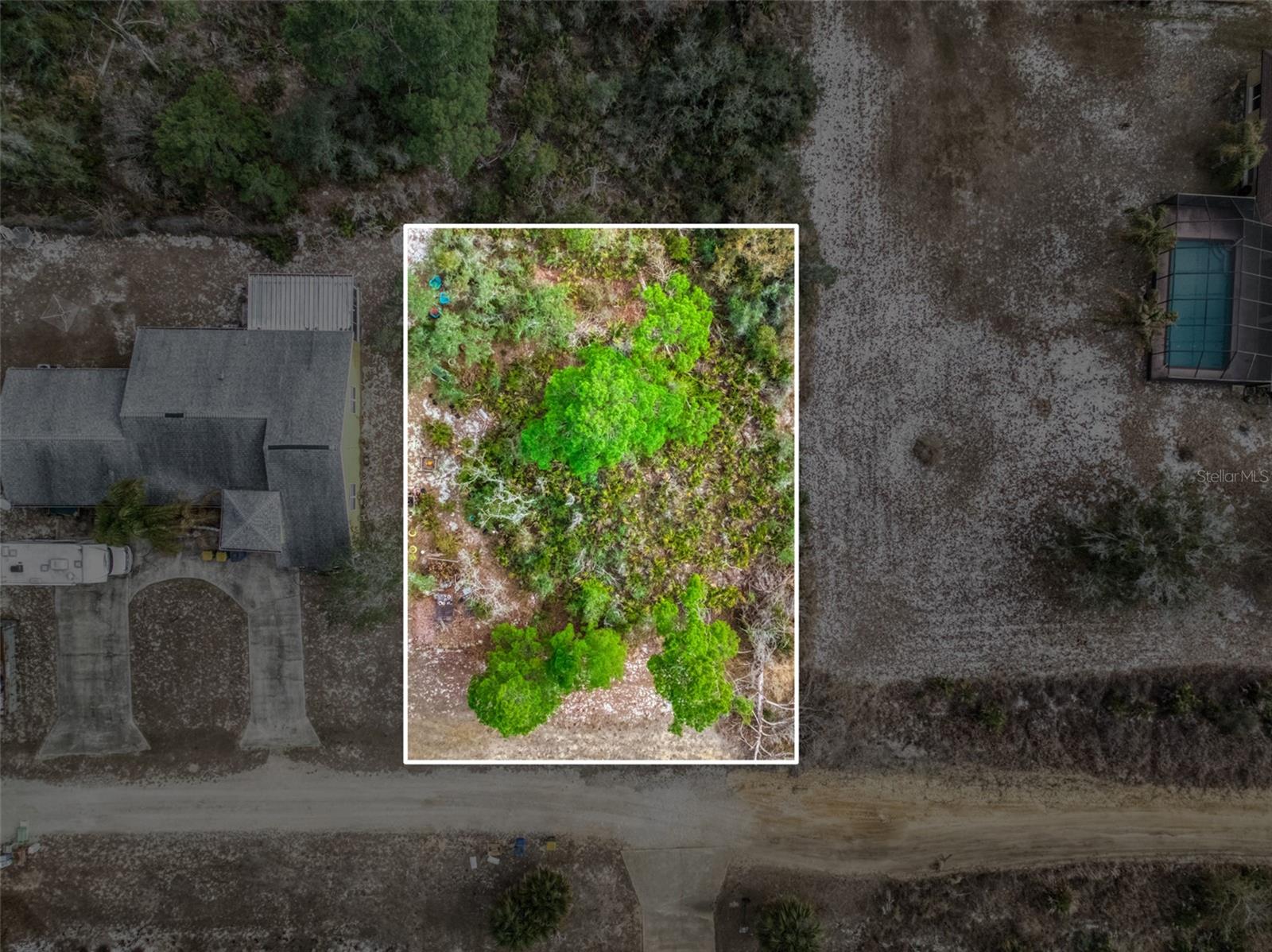 AVON PARK LAKES - Land