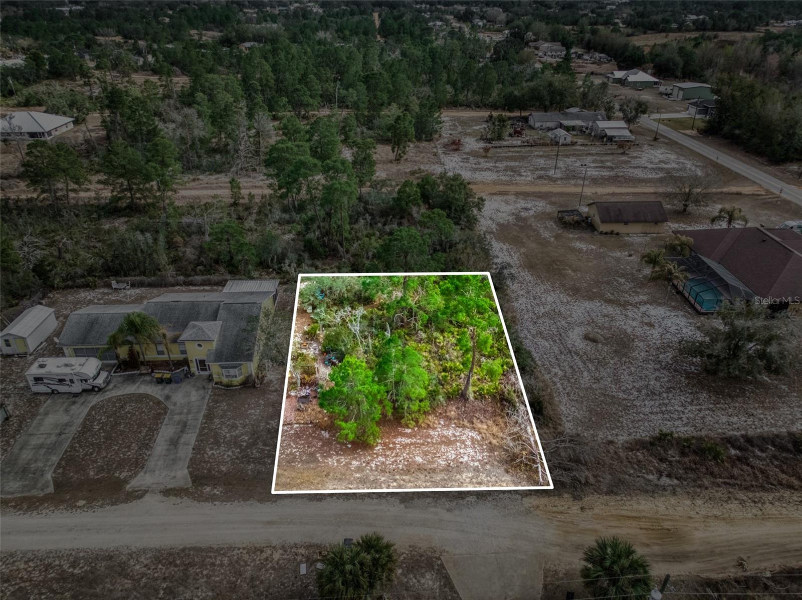 AVON PARK LAKES - Land