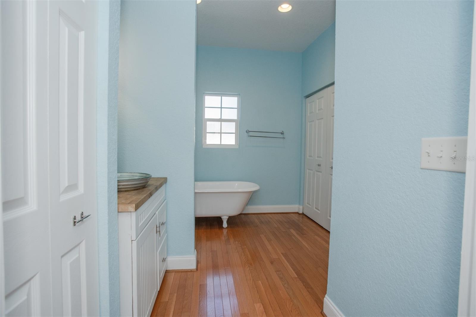 CRESCENT LAKE REV - Residential