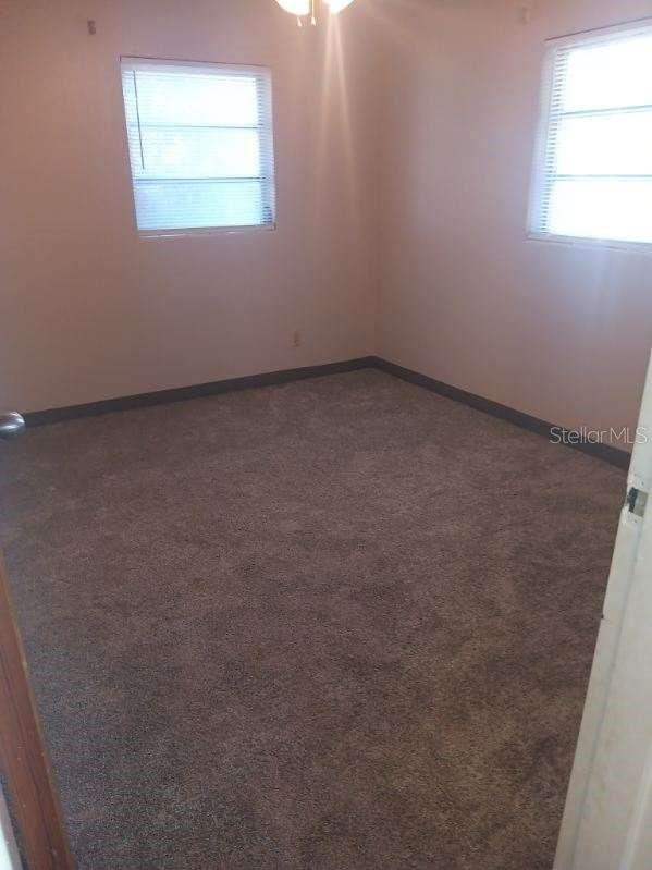 OAK MANOR - Residential