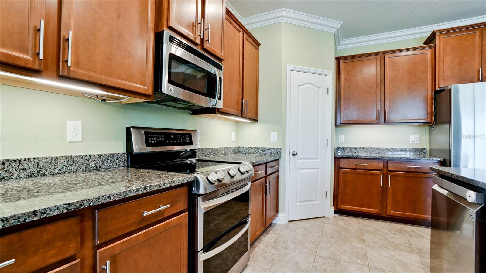 STONELEDGE - Residential