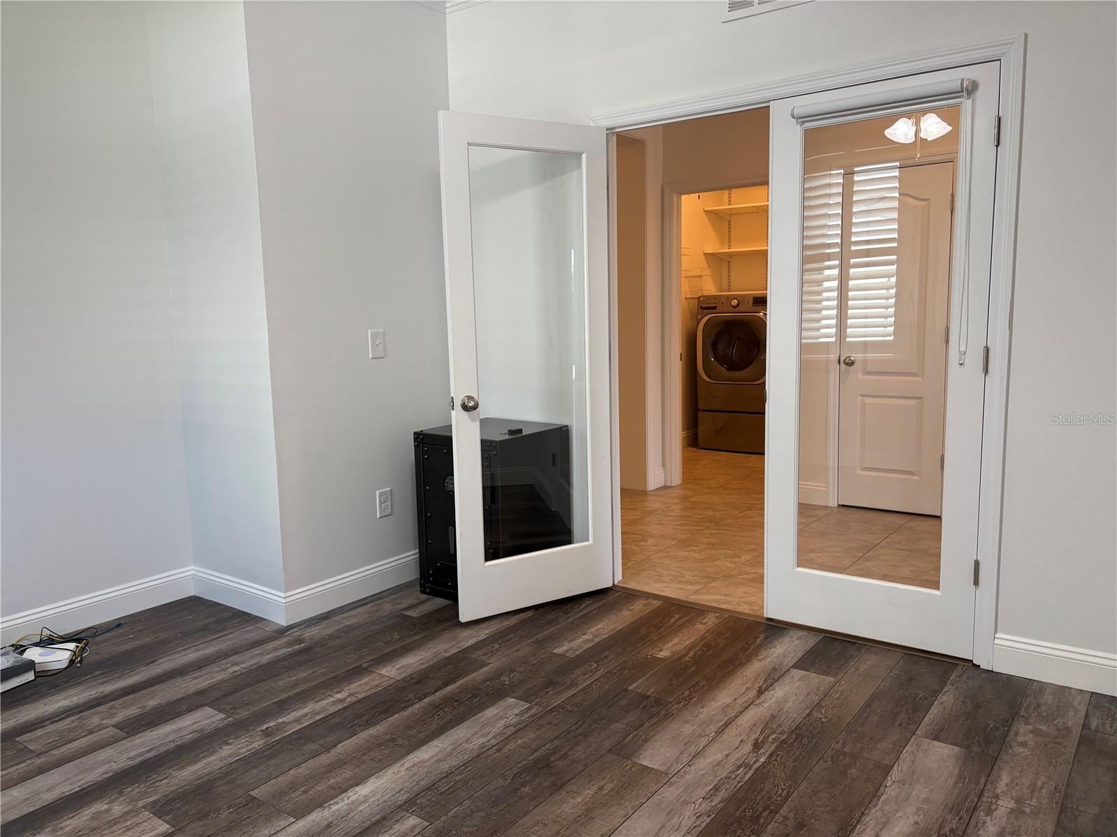 STONELEDGE - Residential