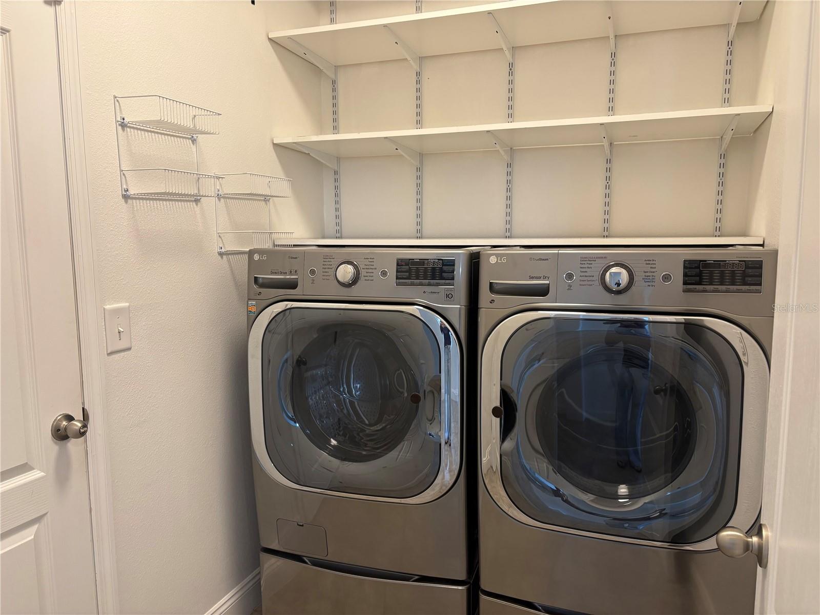 STONELEDGE - Residential