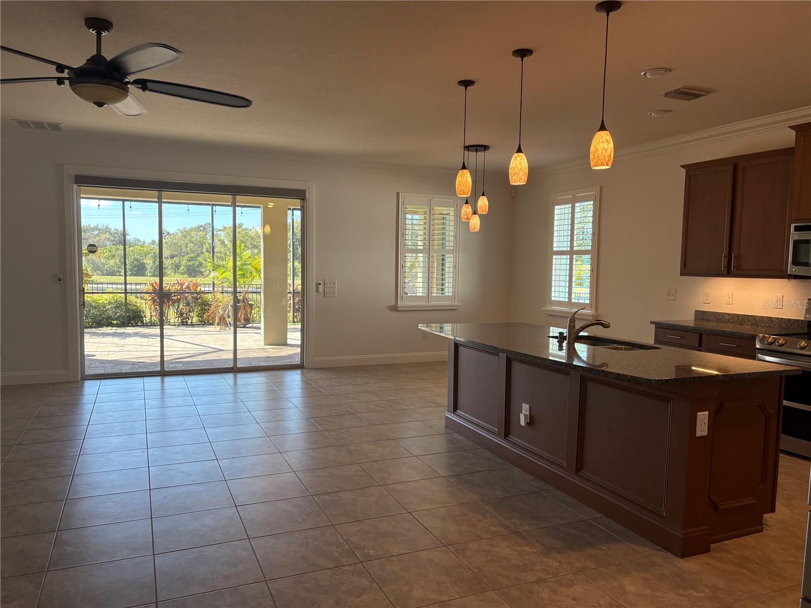 STONELEDGE - Residential