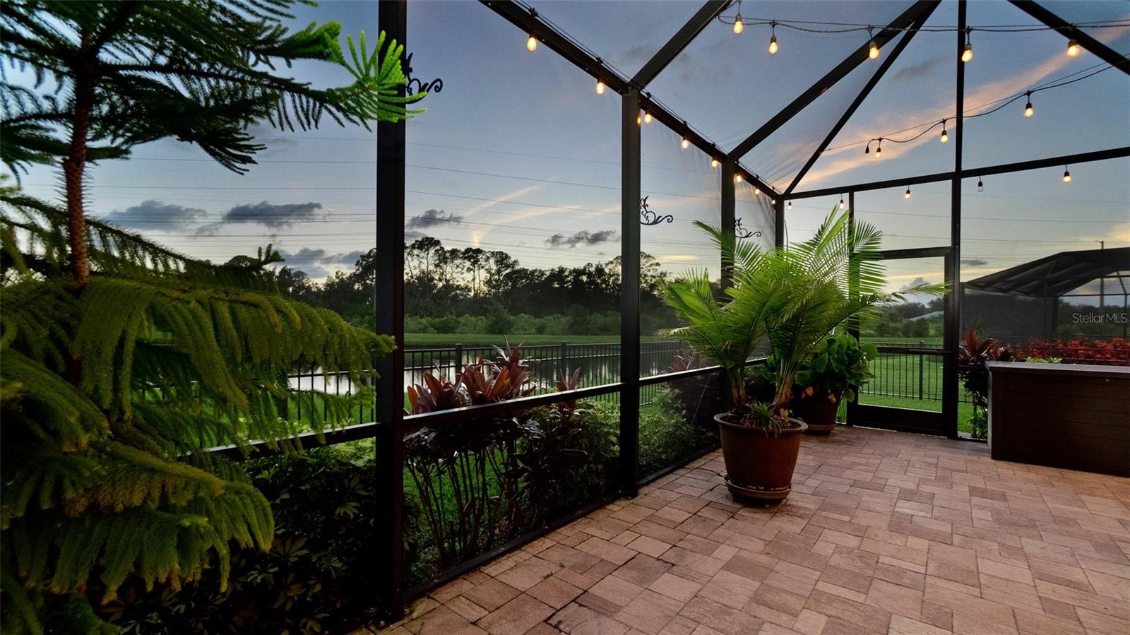 STONELEDGE - Residential