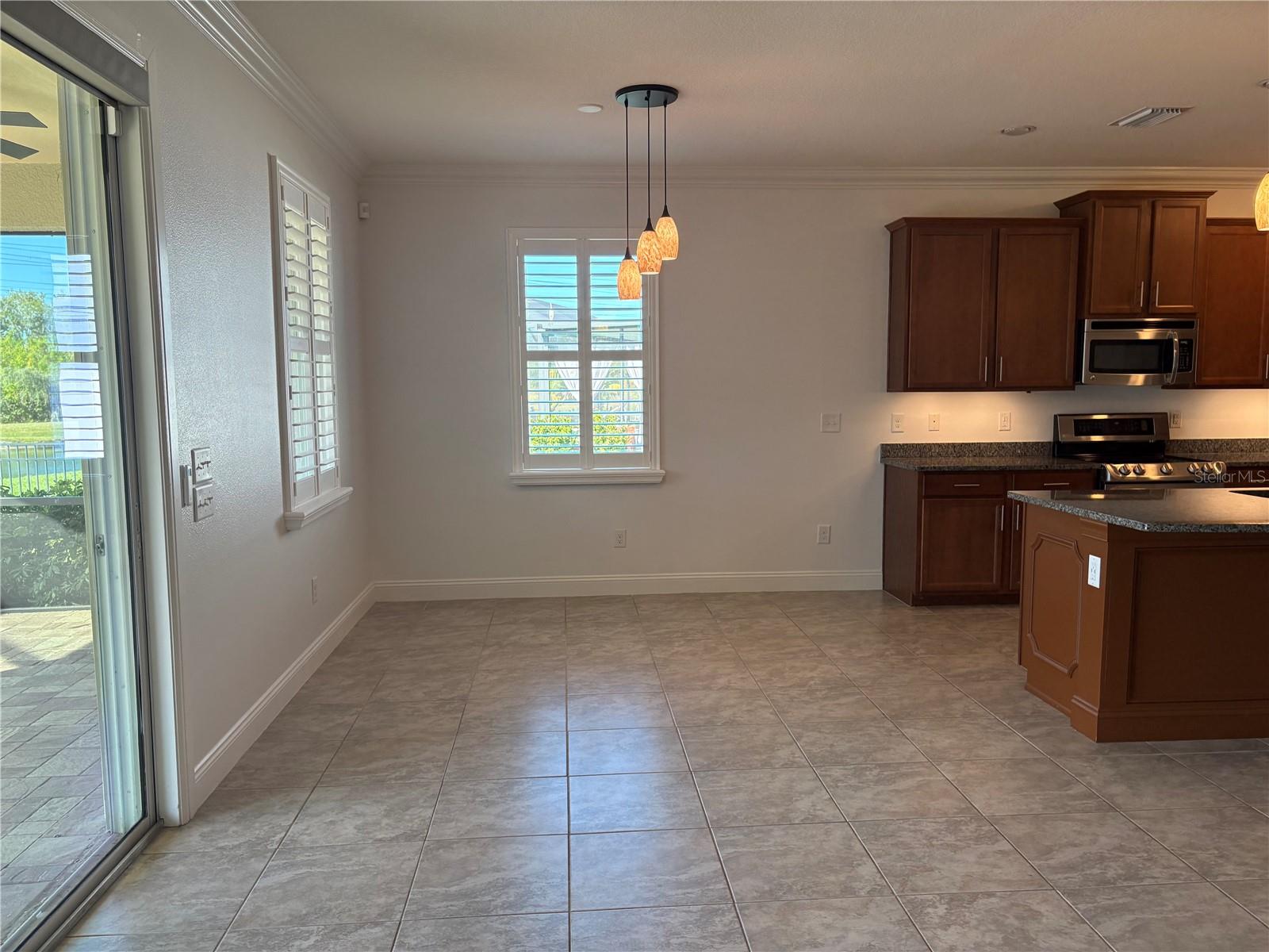 STONELEDGE - Residential