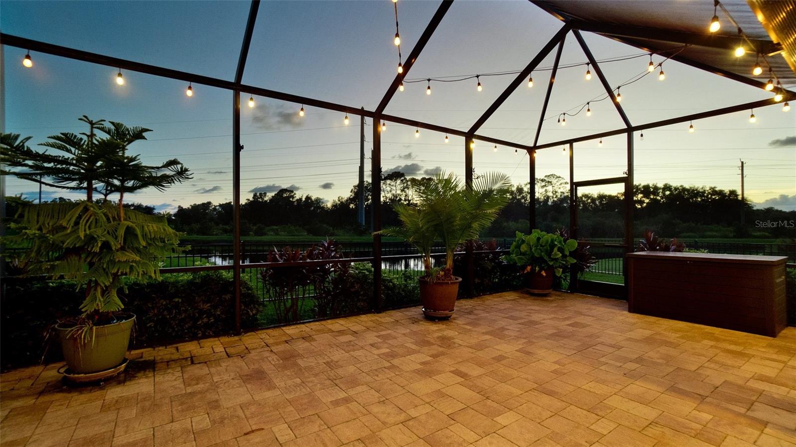 STONELEDGE - Residential