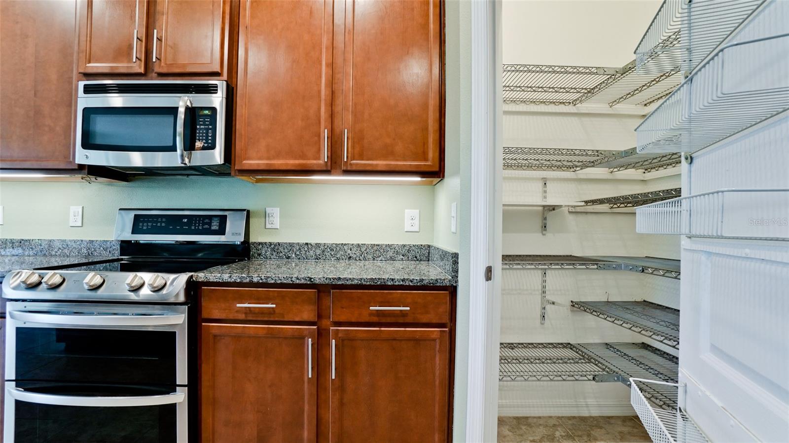 STONELEDGE - Residential