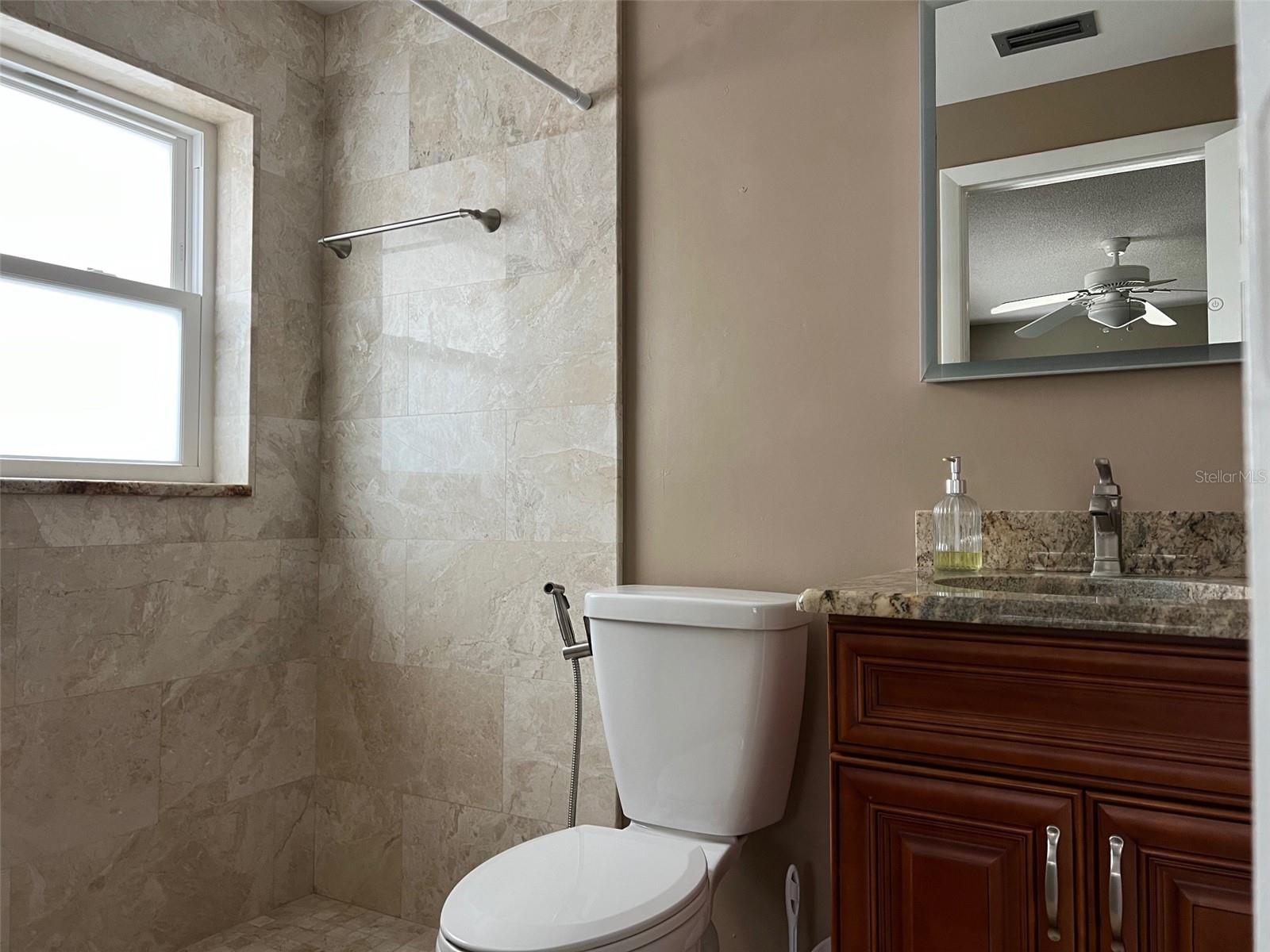 SUNSHINE ESTATES - Residential Lease