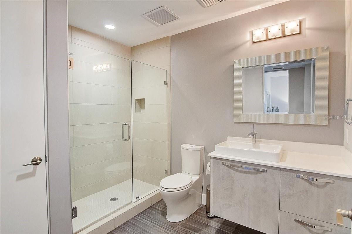 PARK RESIDENCES OF LIDO KEY - Residential