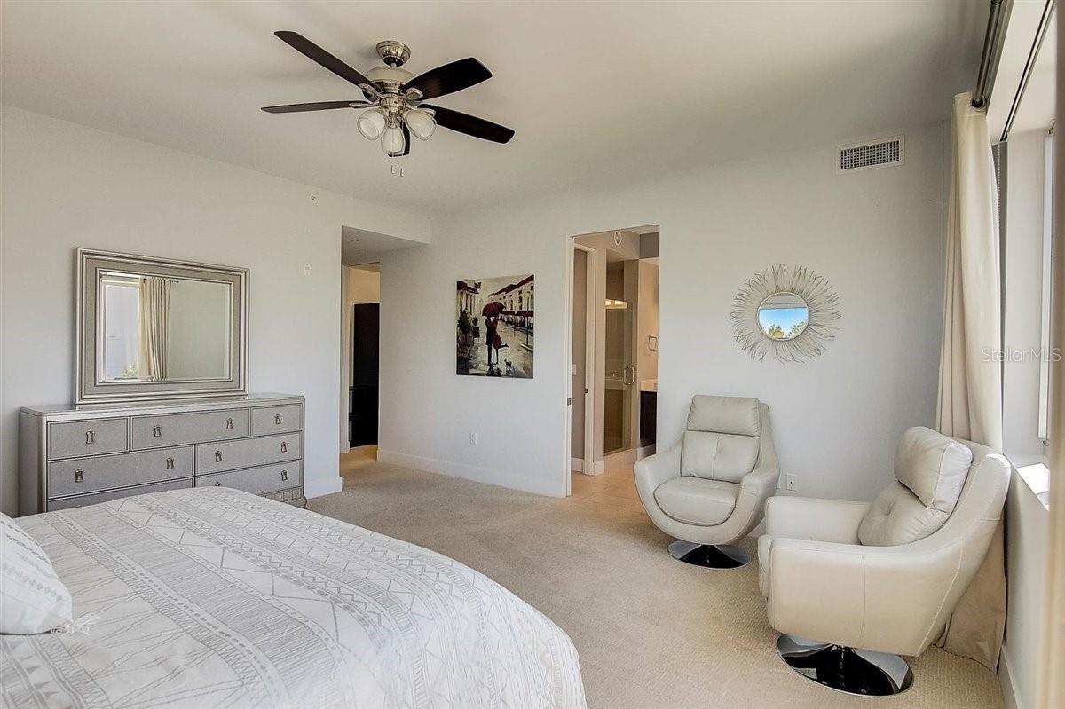 PARK RESIDENCES OF LIDO KEY - Residential