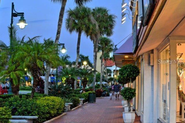 PARK RESIDENCES OF LIDO KEY - Residential