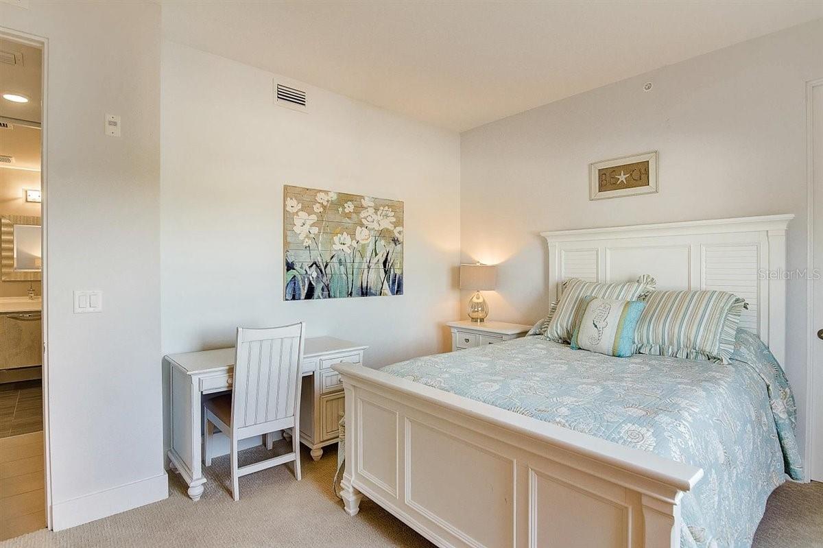 PARK RESIDENCES OF LIDO KEY - Residential