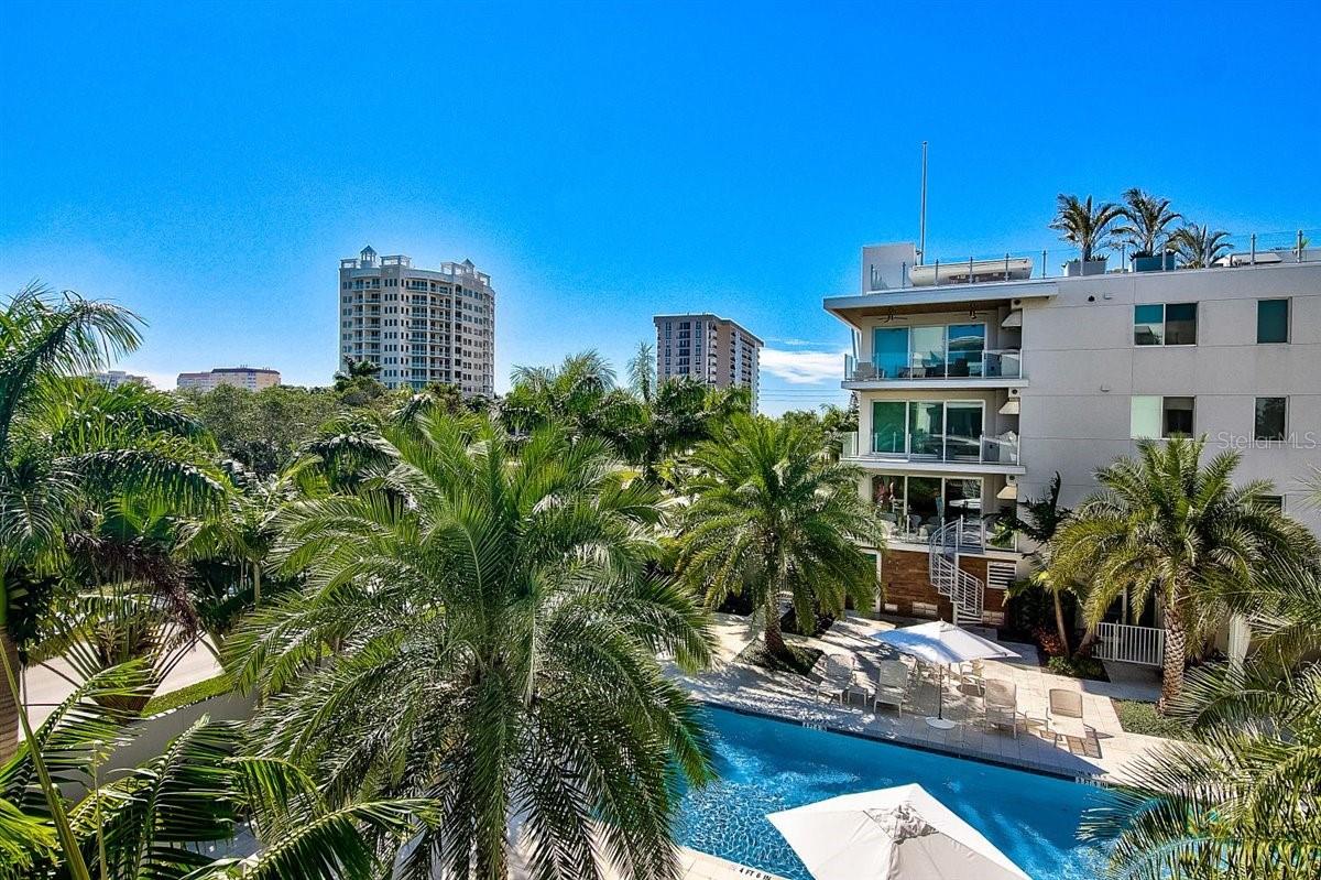 PARK RESIDENCES OF LIDO KEY - Residential