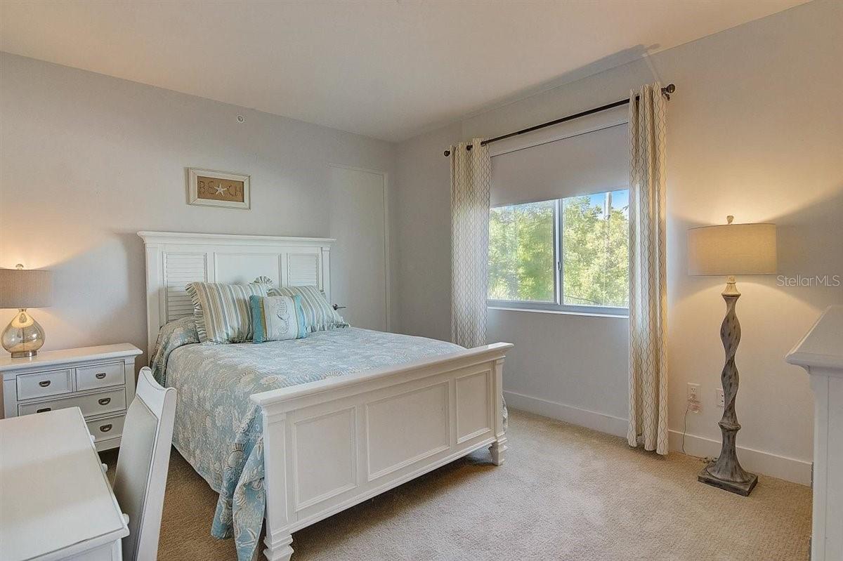 PARK RESIDENCES OF LIDO KEY - Residential