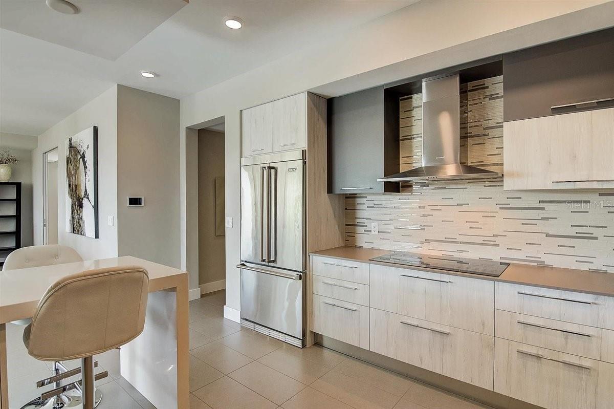 PARK RESIDENCES OF LIDO KEY - Residential