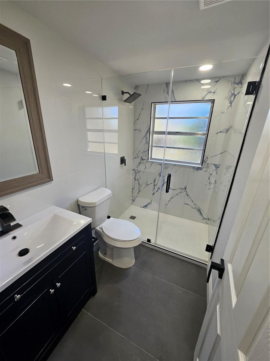 NORTHVIEW HILLS UNIT 2 - Residential Lease