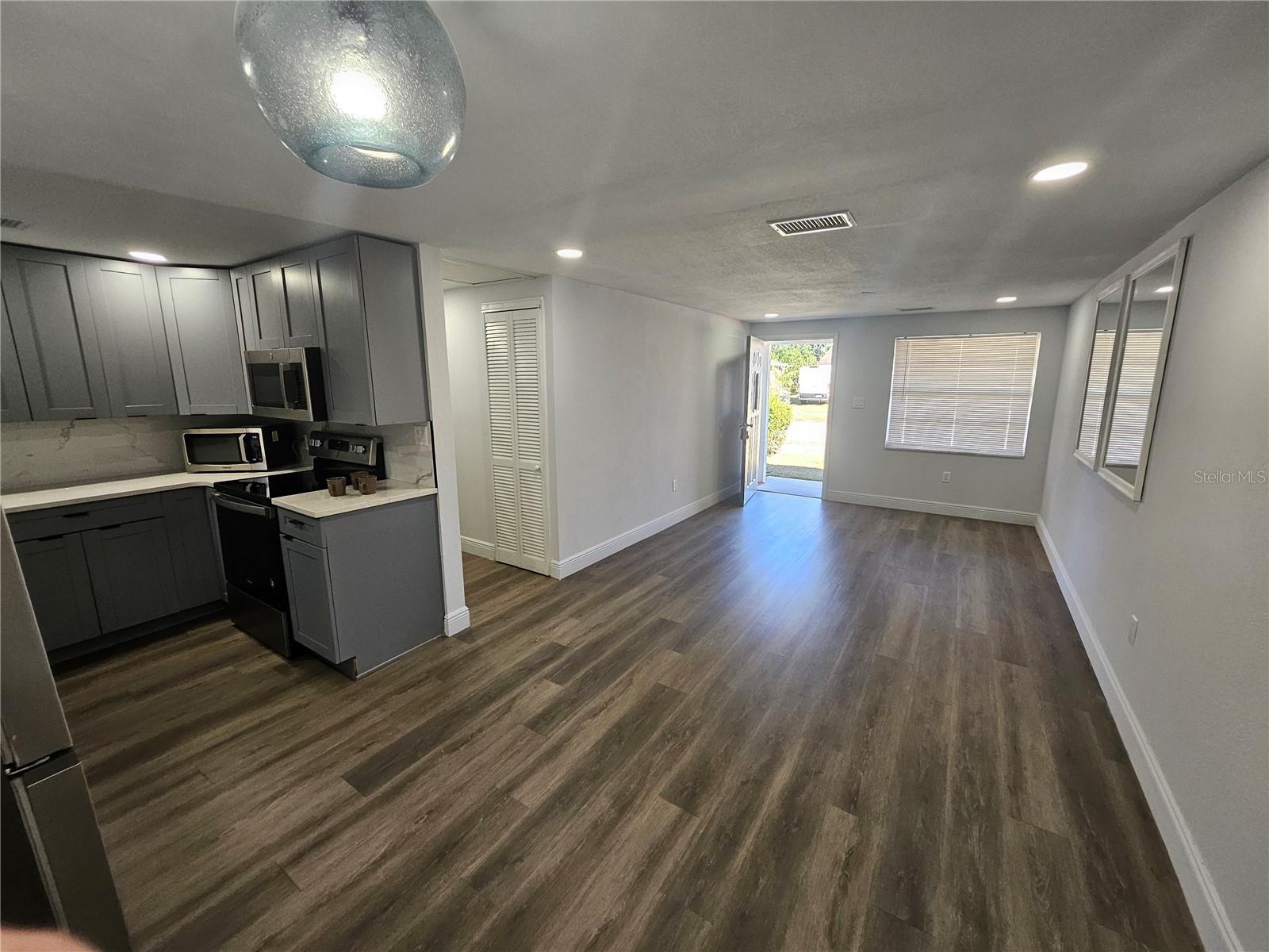 NORTHVIEW HILLS UNIT 2 - Residential Lease