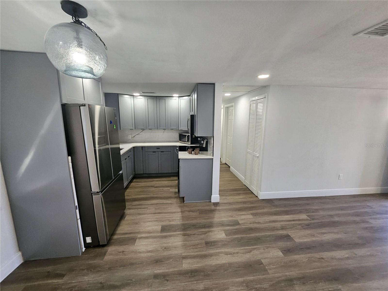 NORTHVIEW HILLS UNIT 2 - Residential Lease