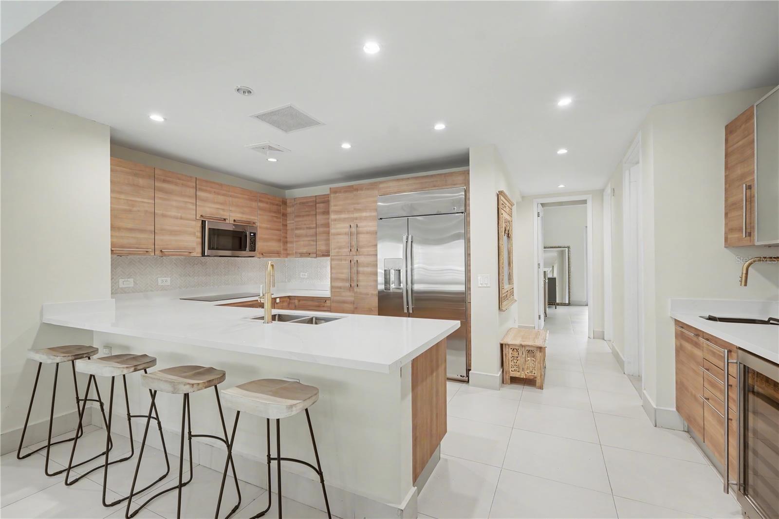 LAS VENTANAS I CONDOMINIUM - Residential