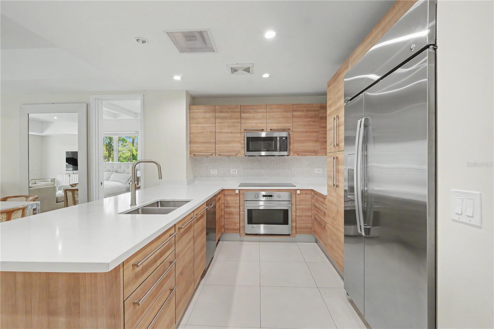 LAS VENTANAS I CONDOMINIUM - Residential