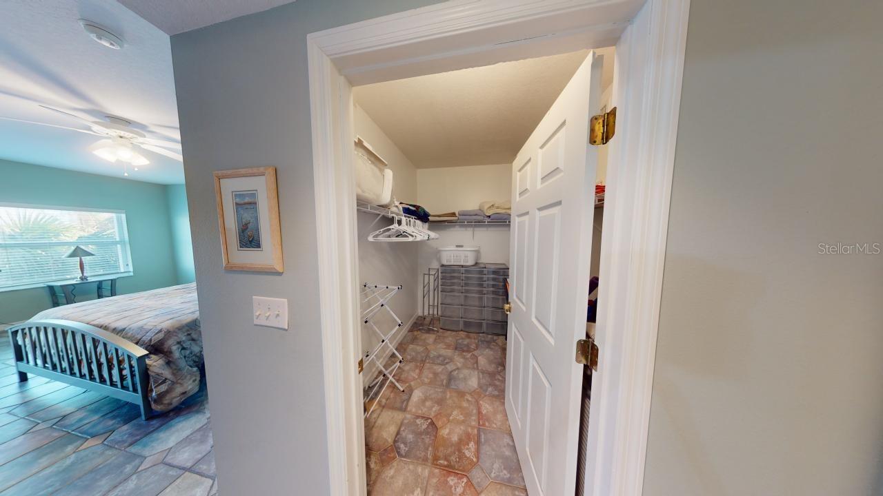 OCEAN WALK NSB BLDG 02 - Residential