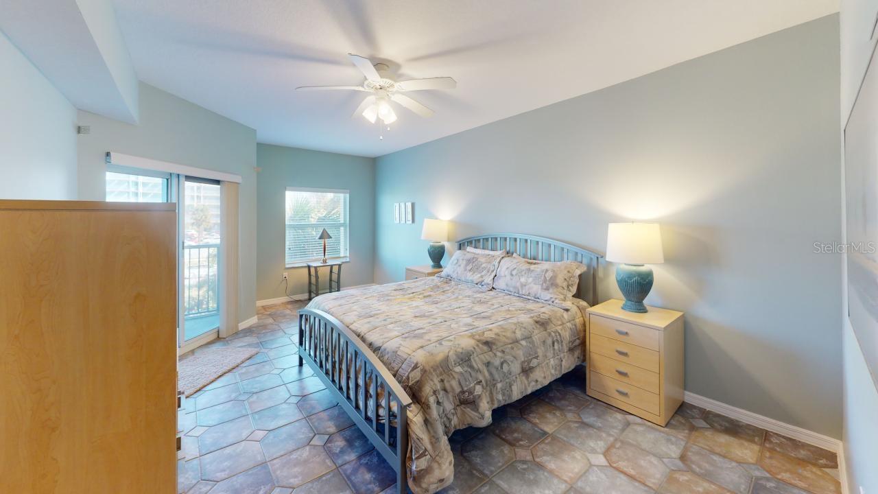 OCEAN WALK NSB BLDG 02 - Residential