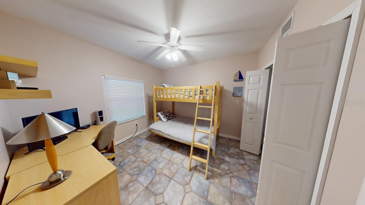 OCEAN WALK NSB BLDG 02 - Residential