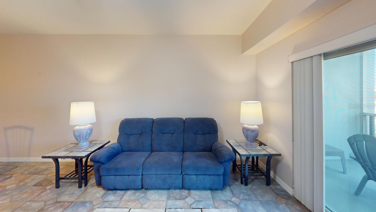 OCEAN WALK NSB BLDG 02 - Residential