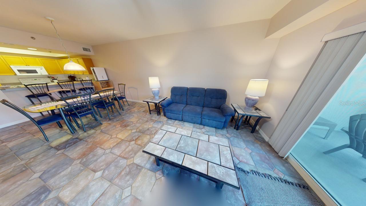 OCEAN WALK NSB BLDG 02 - Residential