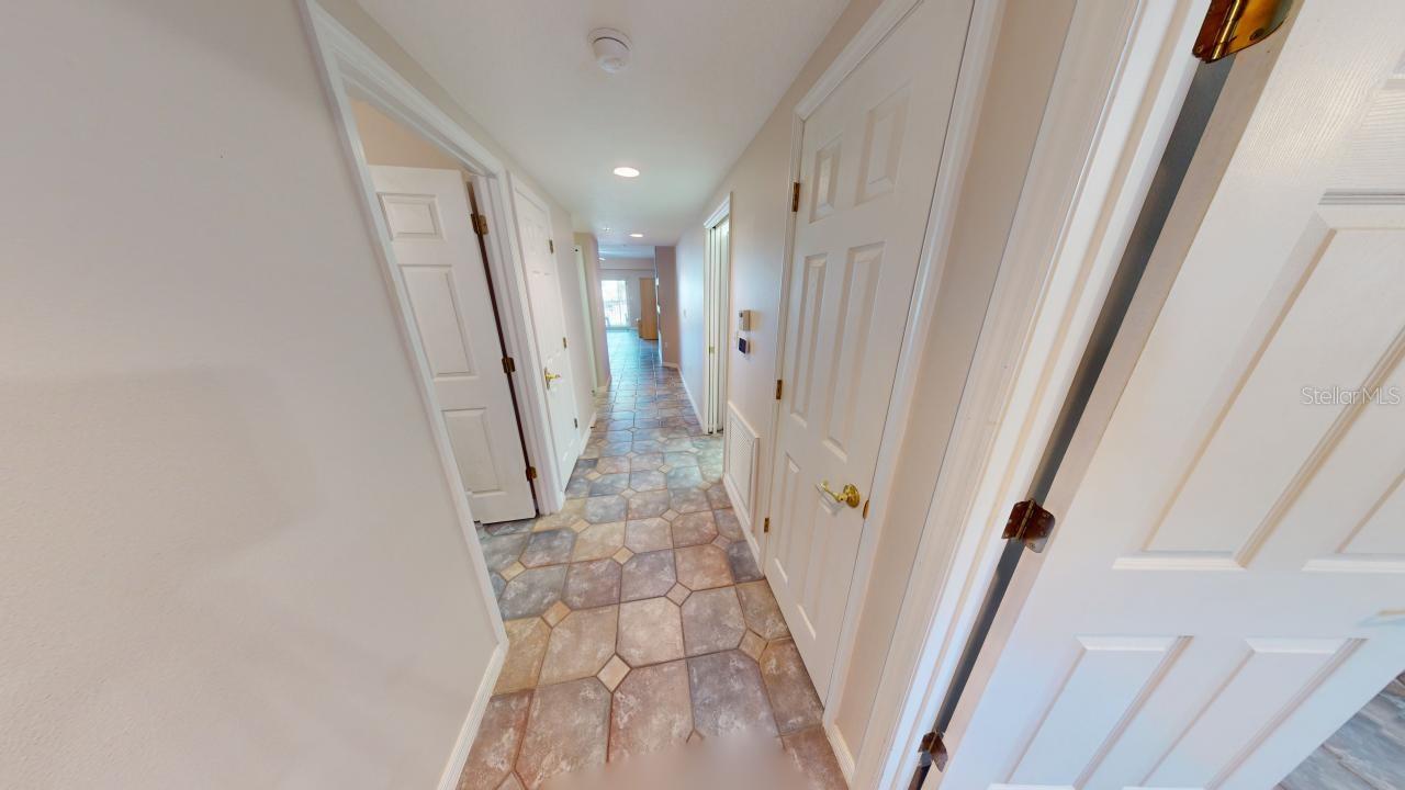 OCEAN WALK NSB BLDG 02 - Residential