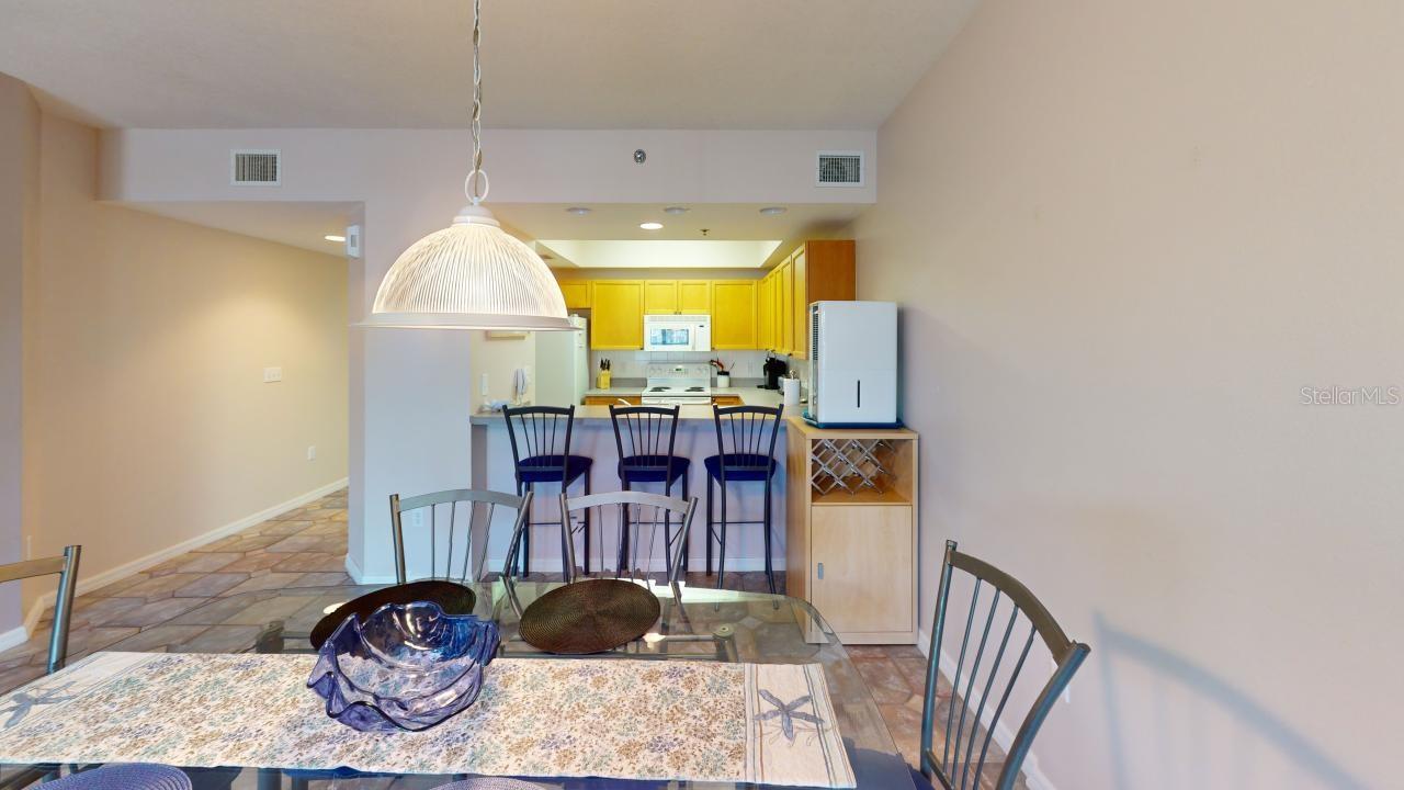 OCEAN WALK NSB BLDG 02 - Residential