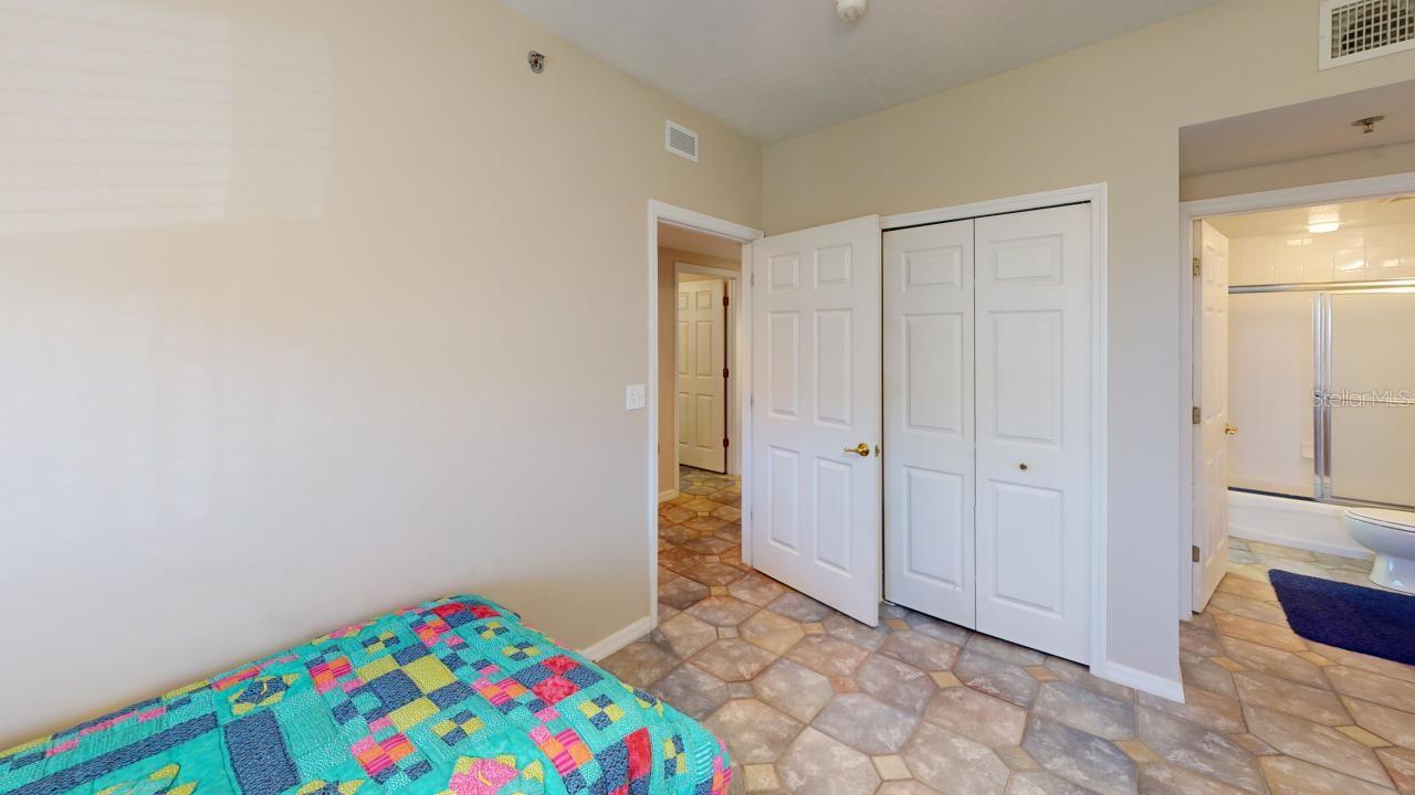 OCEAN WALK NSB BLDG 02 - Residential