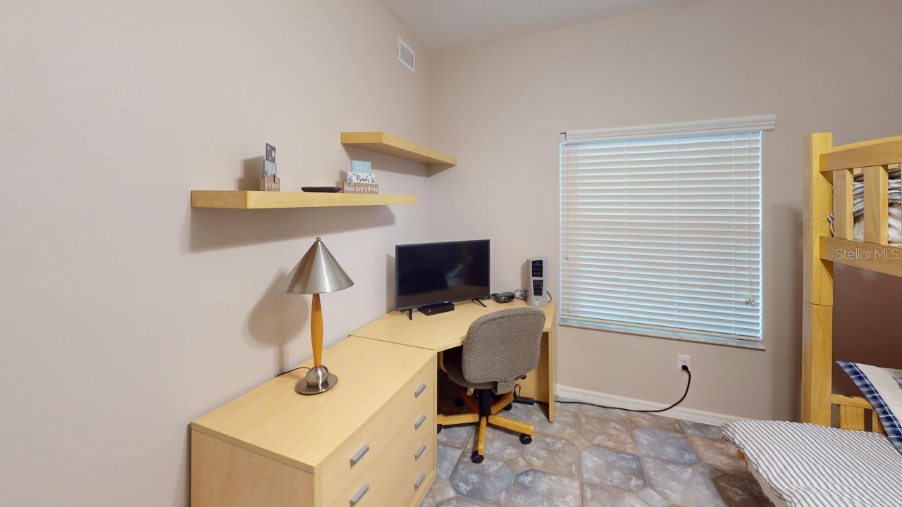 OCEAN WALK NSB BLDG 02 - Residential