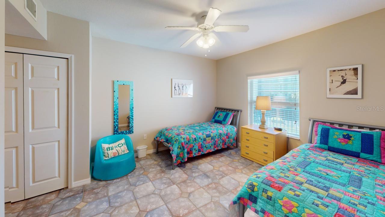 OCEAN WALK NSB BLDG 02 - Residential