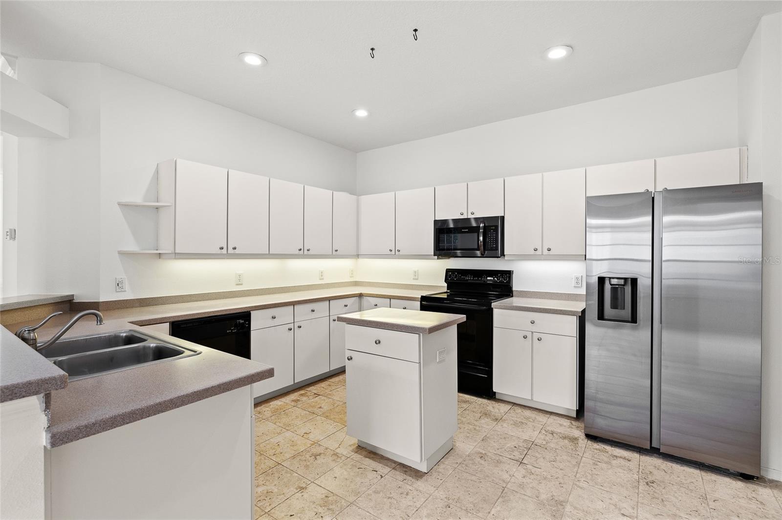 WESTCHASE SEC 412 - Residential