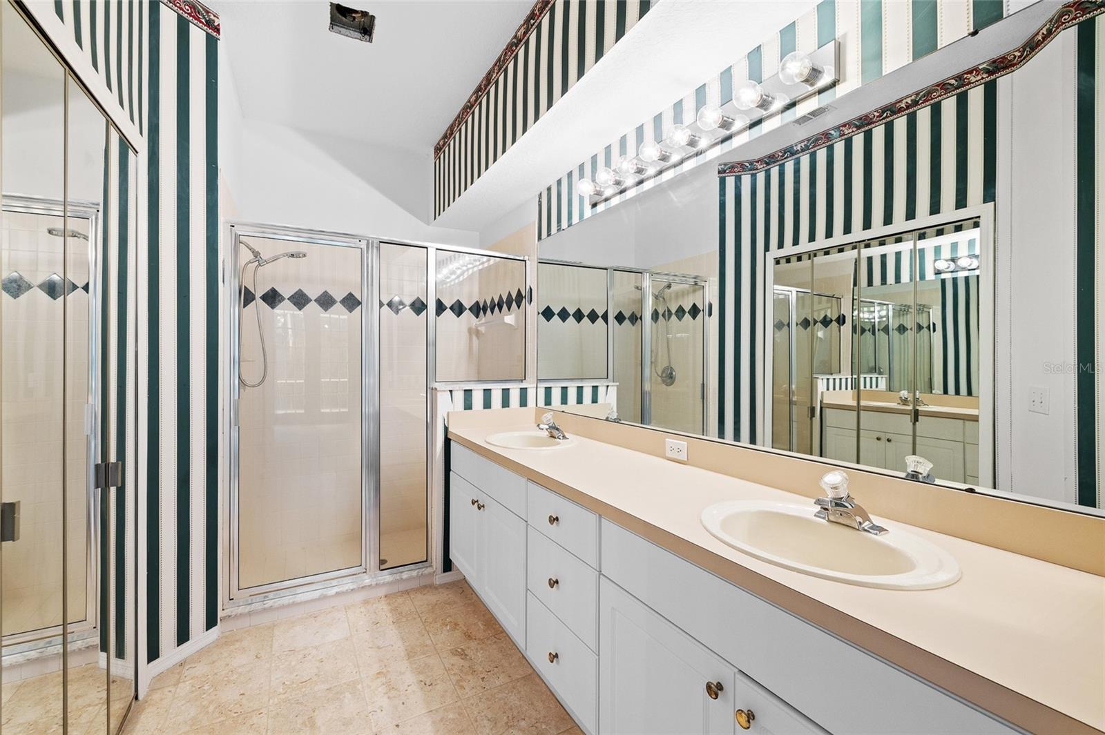 WESTCHASE SEC 412 - Residential