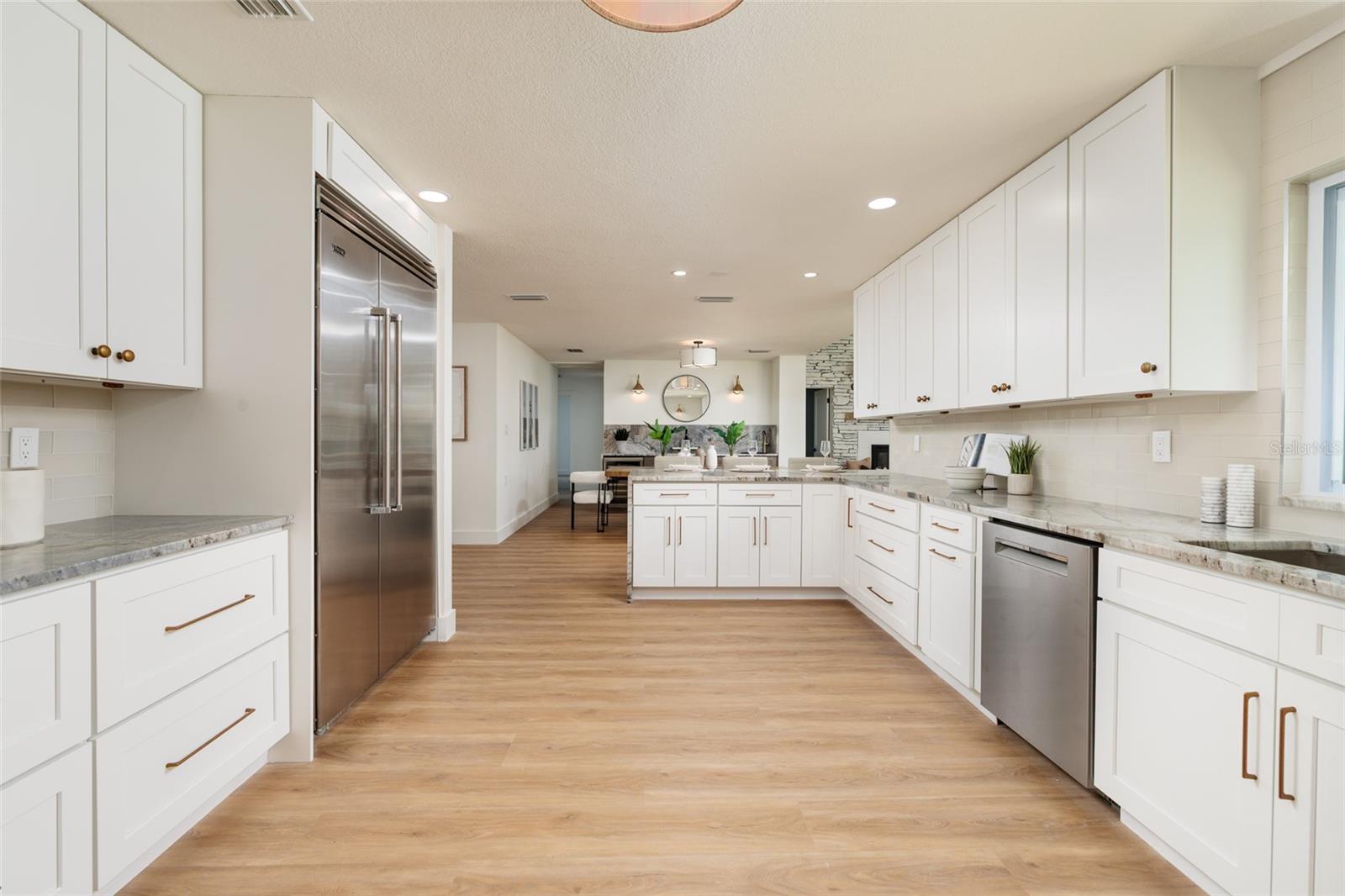 VENETIAN ISLES - Residential