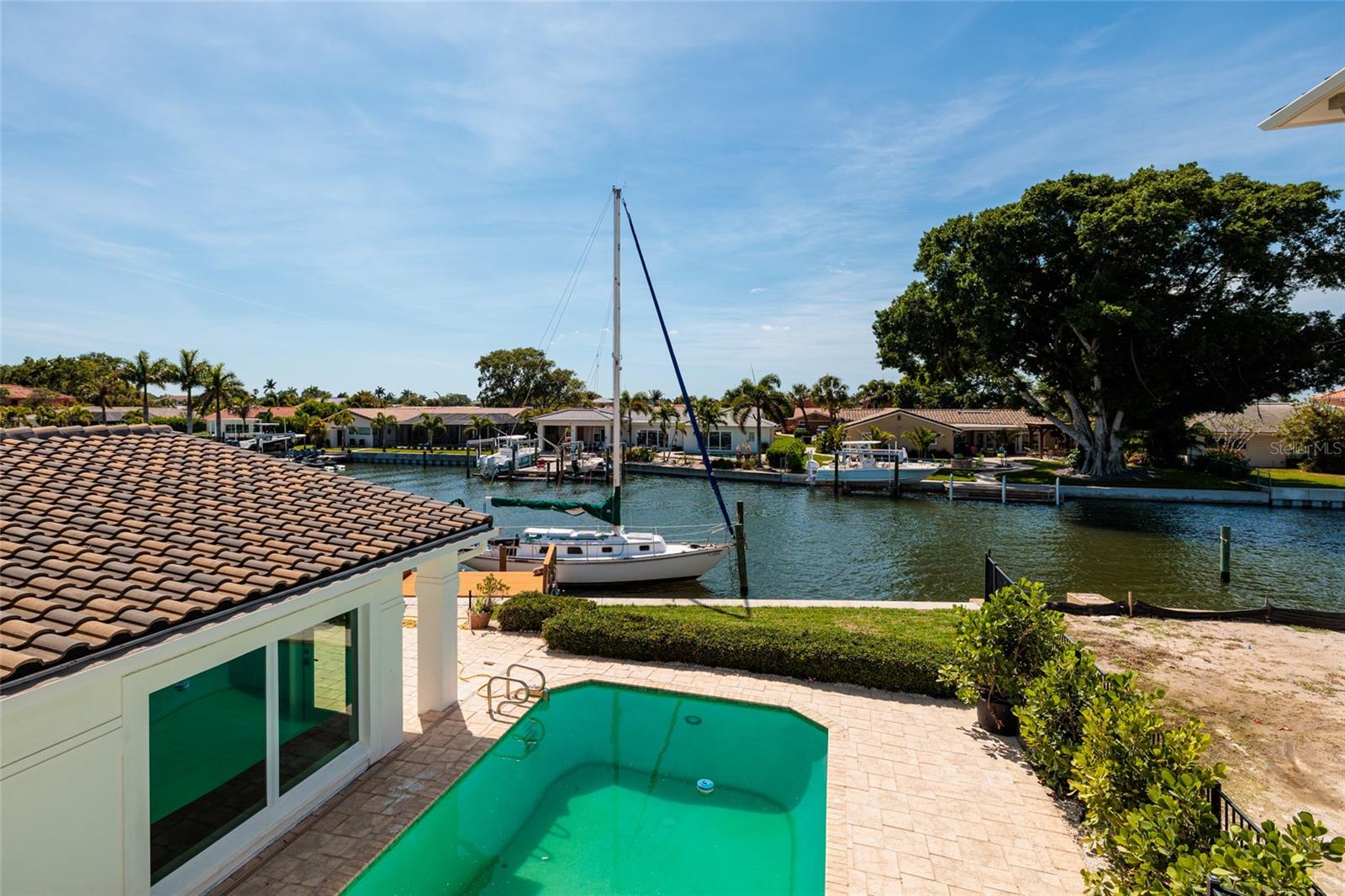 VENETIAN ISLES - Residential