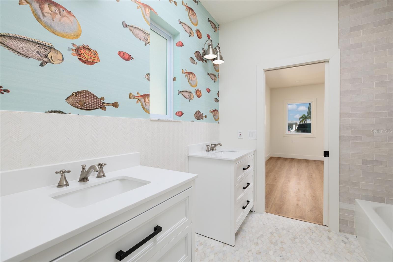 VENETIAN ISLES - Residential