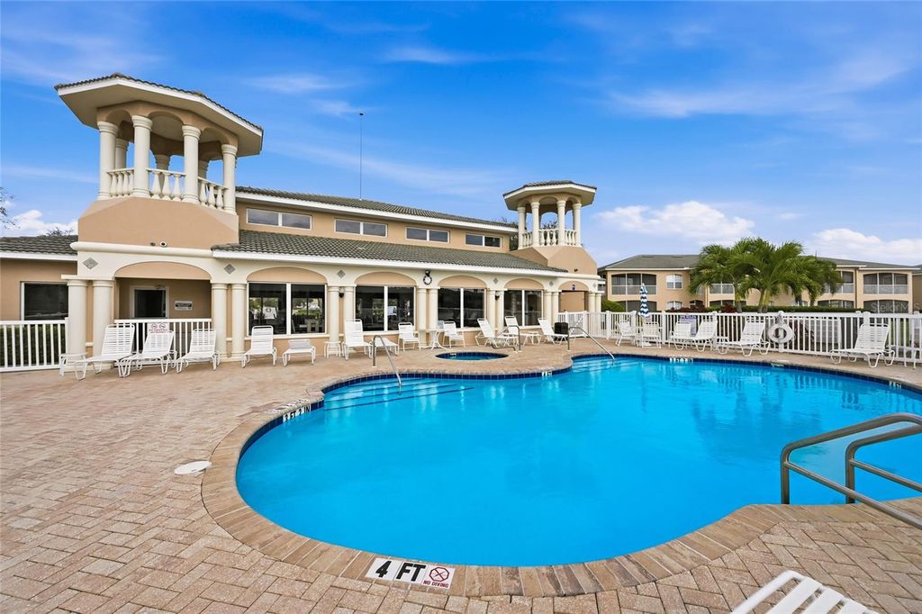 Photo of 6626 7th Avenue Circle W, Bradenton, FL 34209 (MLS # A4673280)