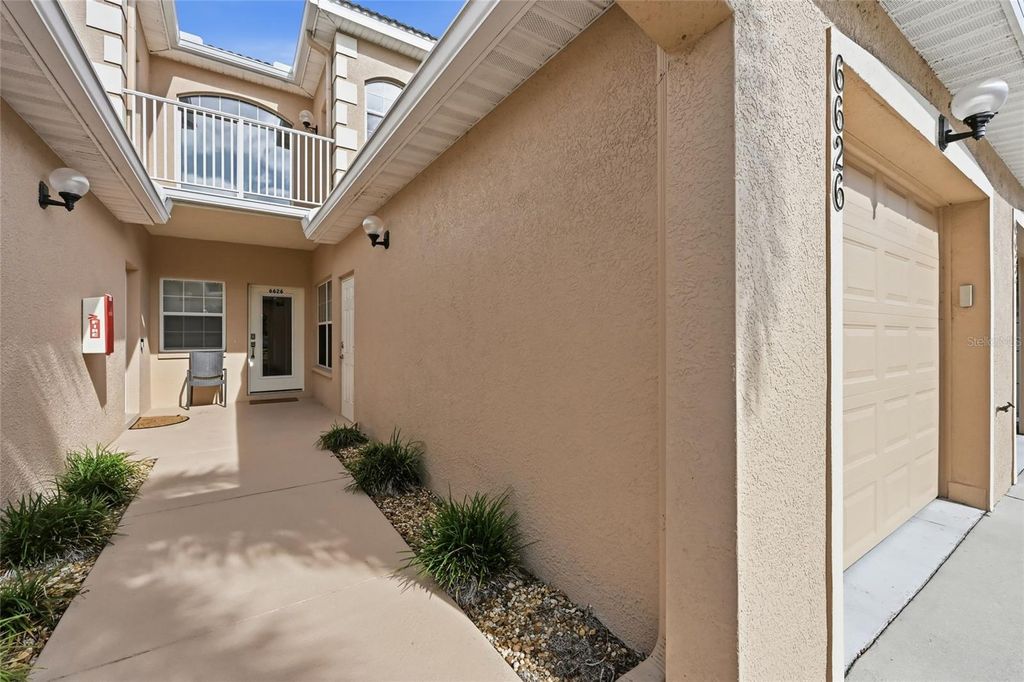 Photo of 6626 7th Avenue Circle W, Bradenton, FL 34209 (MLS # A4673280)