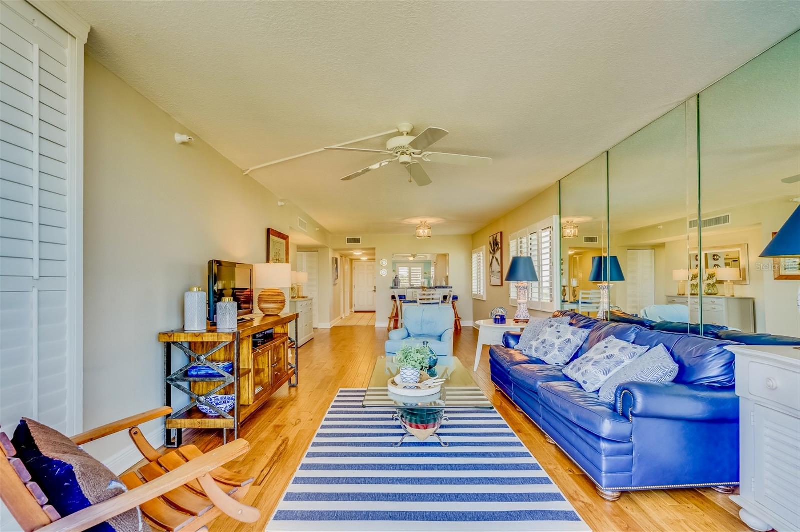 LANDMARK TOWERS - Residential Lease